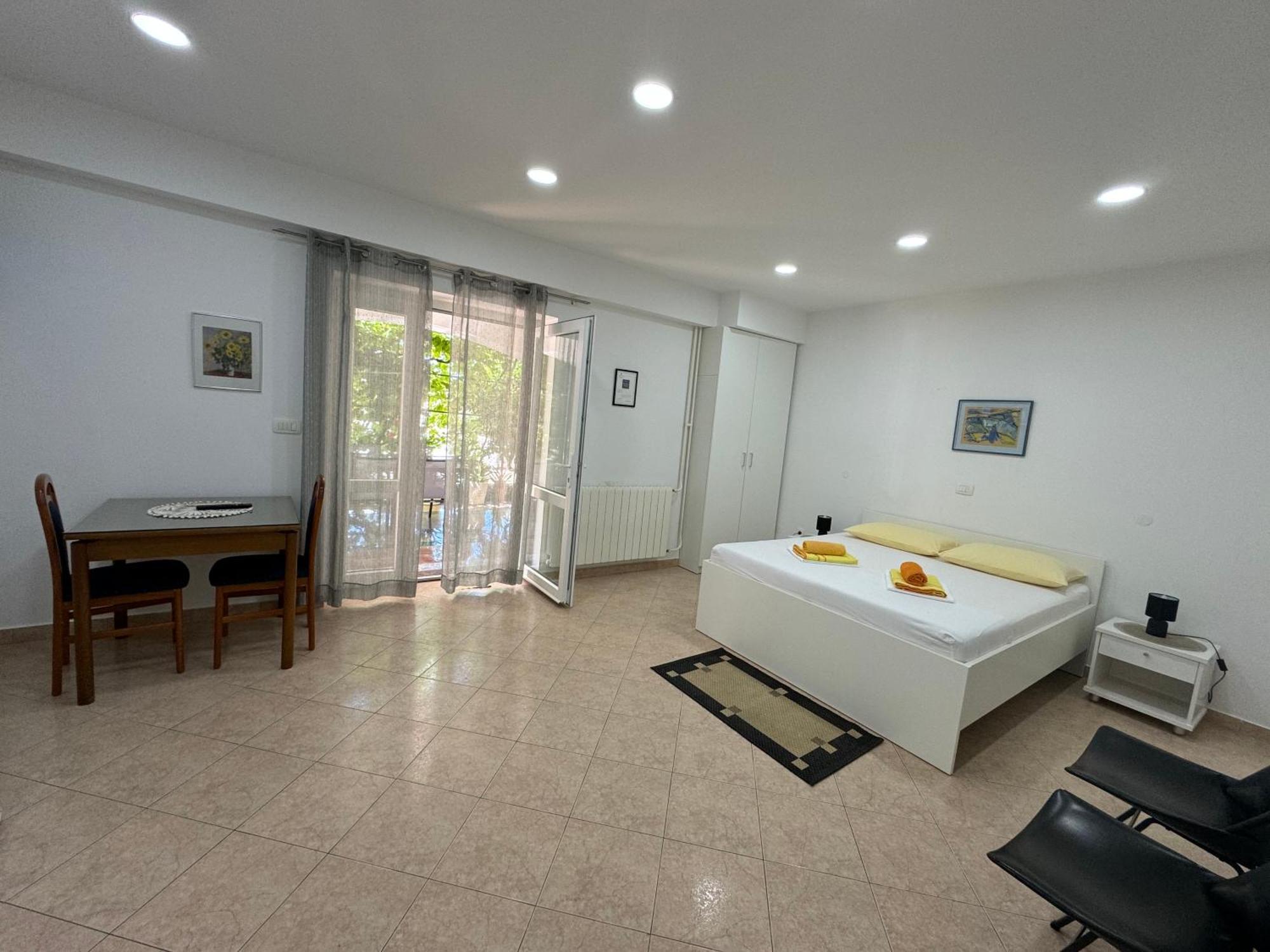 Emanuela 2 Apartment Novalja Exterior photo