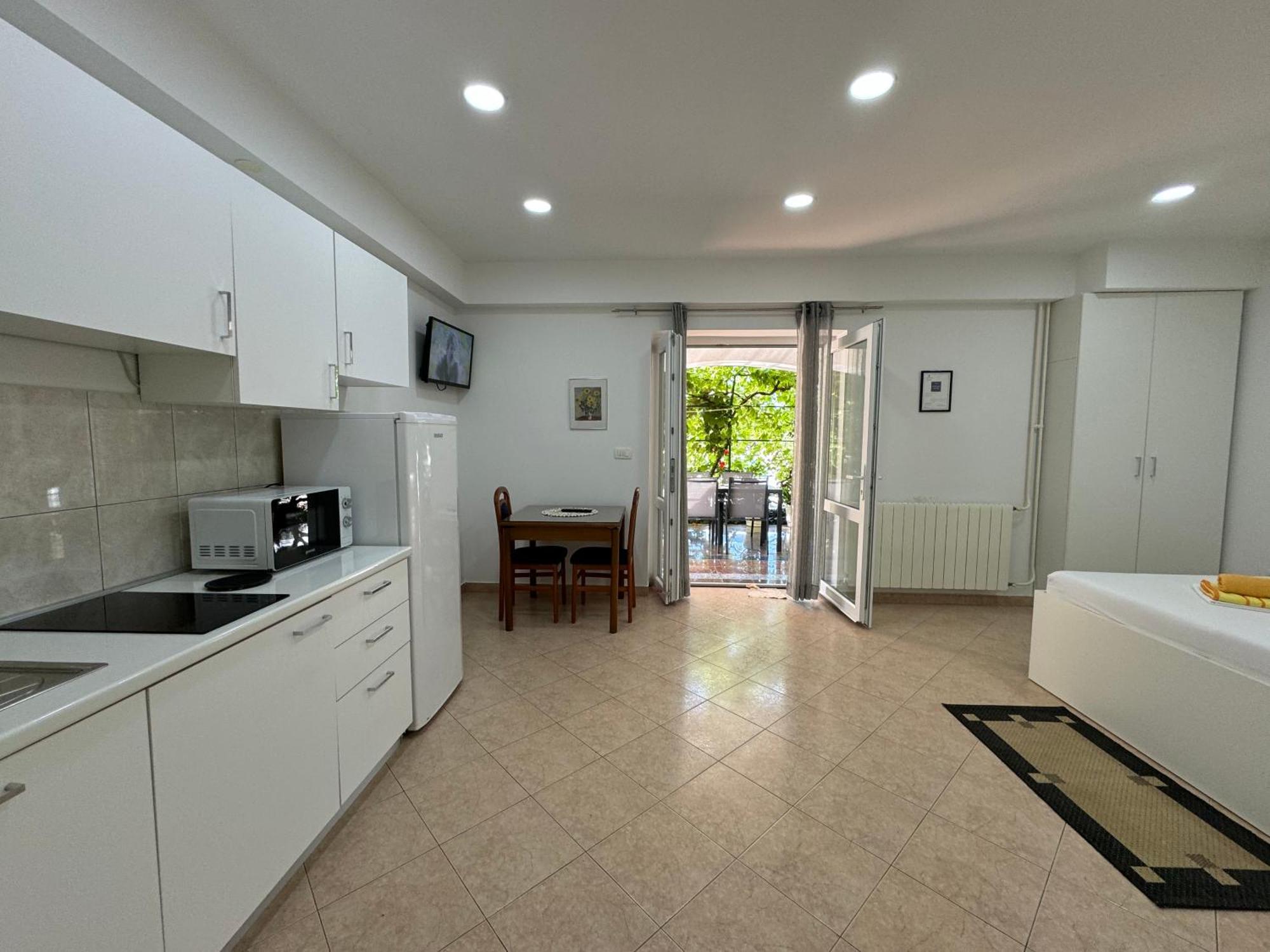 Emanuela 2 Apartment Novalja Exterior photo